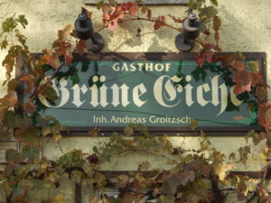 Gasthof Grüne Eiche - Schild Eingang